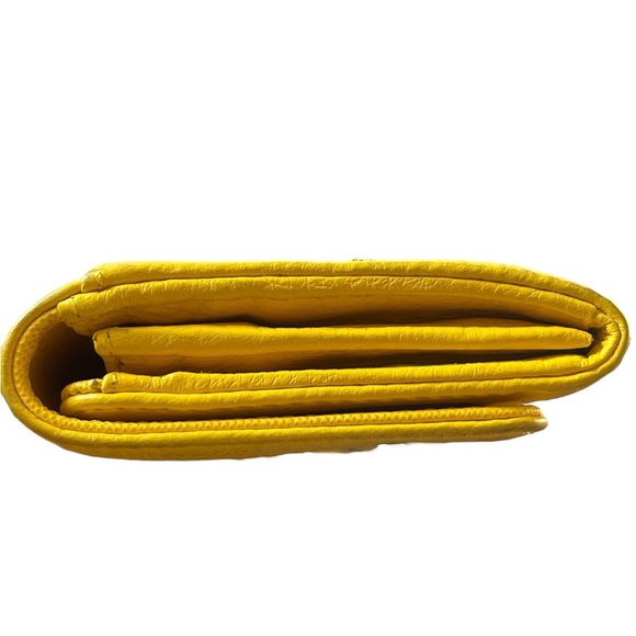 Michael Kors Citrus Wallet - Picture 6 of 11